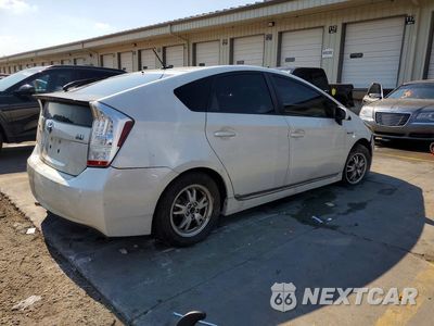 Trzecie zdjęcie samochodu z tyłu: 2011 TOYOTA PRIUS TWO VIN:JTDKN3DU0B1385825 - miniatura
