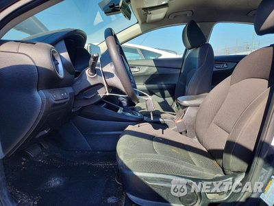 Zdjęcie 7 z 12 samochodu: 2020 KIA FORTE LXS VIN:3KPF24AD4LE198865 - miniatura