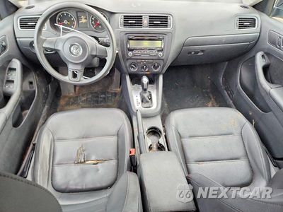 Zdjęcie 8 z 12 samochodu: 2014 VOLKSWAGEN JETTA SE VIN:3VWD17AJ9EM241748 - miniatura