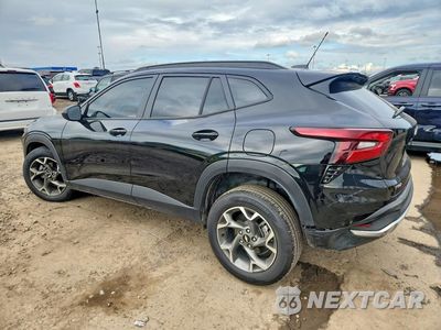 Drugie zdjęcie samochodu z przodu: 2025 CHEVROLET TRAX 1LT VIN:KL77LHEP6SC338348 - miniatura