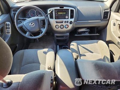 Zdjęcie 8 z 13 samochodu: 2004 MAZDA TRIBUTE LX VIN:4F2YZ04134KM27825 - miniatura