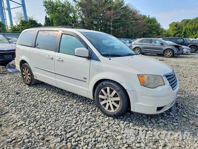 Czwarte zdjęcie samochodu z boku: 2009 CHRYSLER TOWN & COUNTRY TOURING VIN:2A8HR54119R640495 - miniatura