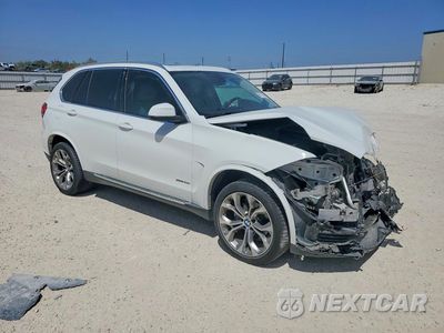 Czwarte zdjęcie samochodu z boku: 2015 BMW X5 SDRIVE35I VIN:5UXKR2C56F0H40051 - miniatura