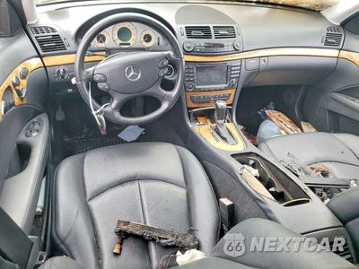 Zdjęcie 8 z 12 samochodu: 2007 MERCEDES-BENZ E 350 4MATIC VIN:WDBUF87X67B157658 - miniatura