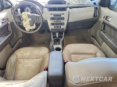 Zdjęcie 8 z 12 samochodu: 2011 FORD FOCUS SES VIN:1FAHP3GN5BW116012 - miniatura