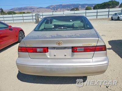 Zdjęcie 6 z 12 samochodu: 1997 TOYOTA CAMRY LE VIN:JT2BG22K9V0058333 - miniatura