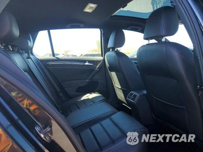 Zdjęcie 10 z 12 samochodu: 2016 VOLKSWAGEN GTI S/SE VIN:3VW4T7AU3GM040953 - miniatura