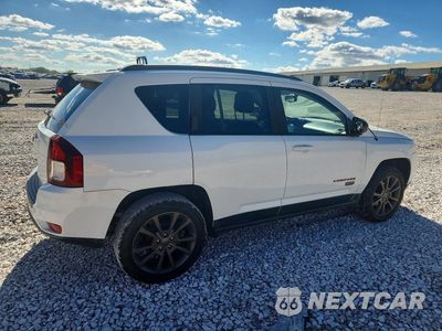 Trzecie zdjęcie samochodu z tyłu: 2016 JEEP COMPASS SPORT VIN:1C4NJCBB9GD711668 - miniatura