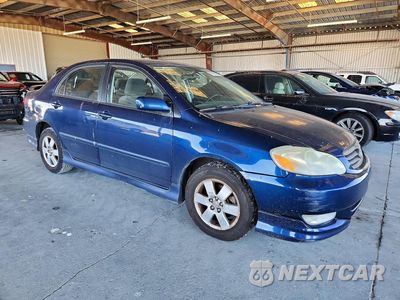 Czwarte zdjęcie samochodu z boku: 2004 TOYOTA COROLLA S VIN:1NXBR32E54Z235092 - miniatura