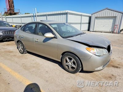 Czwarte zdjęcie samochodu z boku: 2009 HYUNDAI ELANTRA GLS VIN:KMHDU46D79U712336 - miniatura
