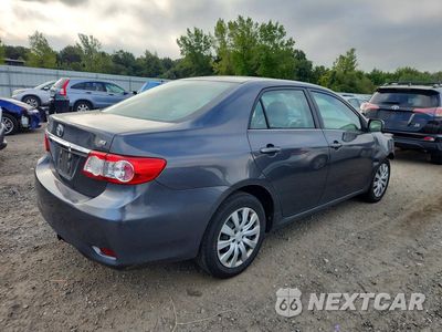 Trzecie zdjęcie samochodu z tyłu: 2013 TOYOTA COROLLA LE VIN:2T1BU4EE9DC083786 - miniatura
