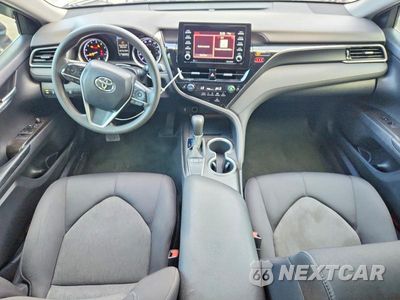 Zdjęcie 8 z 12 samochodu: 2022 TOYOTA CAMRY LE VIN:4T1C11AK2NU631702 - miniatura
