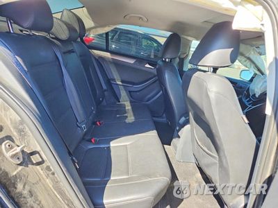 Zdjęcie 10 z 12 samochodu: 2015 VOLKSWAGEN JETTA TDI VIN:3VWLA7AJ0FM325471 - miniatura