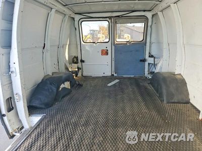 Zdjęcie 10 z 13 samochodu: 1994 CHEVROLET G20 VIN:1GCEG25K0RF158789 - miniatura