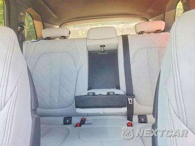Zdjęcie 10 z 13 samochodu: 2025 BMW X5 XDRIVE40I VIN:5UX23EU05S9W72060 - miniatura