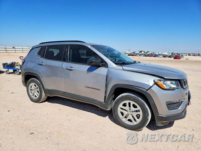 Czwarte zdjęcie samochodu z boku: 2018 JEEP COMPASS SPORT VIN:3C4NJCAB2JT368902 - miniatura