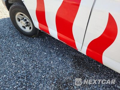 Zdjęcie 10 z 11 samochodu: 2020 CHEVROLET EXPRESS G2500 DELIVERY VAN VIN:1GCWGAFG9L1188399 - miniatura