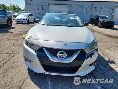 Piąte zdjęcie samochodu w środku: 2018 NISSAN MAXIMA PLATINUM VIN:1N4AA6APXJC401173 - miniatura