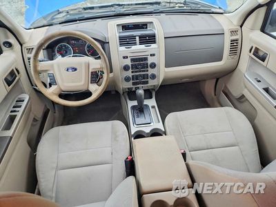 Zdjęcie 8 z 12 samochodu: 2011 FORD ESCAPE XLT VIN:1FMCU0D7XBKA93489 - miniatura
