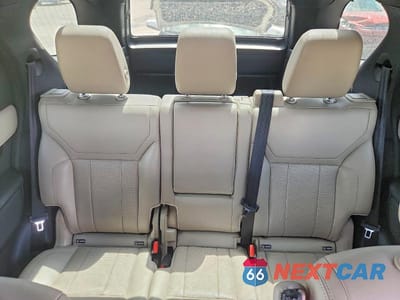 Zdjęcie 10 z 13 samochodu: 2019 LAND ROVER DISCOVERY SE VIN:SALRG2RV8KA094499 - miniatura