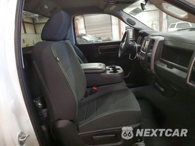 Zdjęcie 10 z 12 samochodu: 2023 RAM 1500 CLASSIC TRADESMAN VIN:3C6JR6DGXPG677784 - miniatura