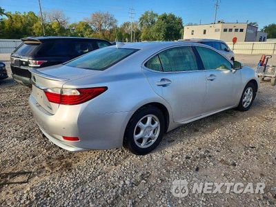 Trzecie zdjęcie samochodu z tyłu: 2015 LEXUS ES 300H VIN:JTHBW1GG4F2078261 - miniatura