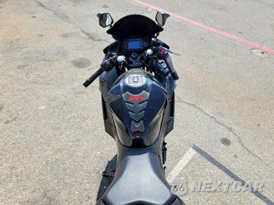 Zdjęcie 6 z 9 samochodu: 2024 KAWASAKI EX500 VIN:ML5EXGG1XRDA22289 - miniatura