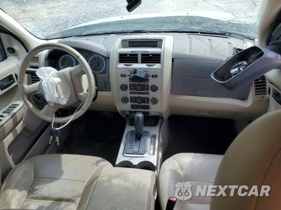 Zdjęcie 8 z 12 samochodu: 2008 FORD ESCAPE XLT VIN:1FMCU03148KB36357 - miniatura