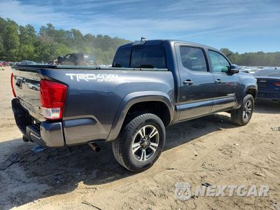 Trzecie zdjęcie samochodu z tyłu: 2017 TOYOTA TACOMA TRD SPORT VIN:3TMCZ5AN5HM095903 - miniatura