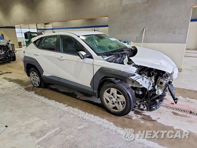 Czwarte zdjęcie samochodu z boku: 2024 HYUNDAI KONA SE VIN:KM8HACAB4RU046112 - miniatura