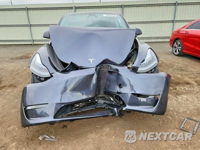 Piąte zdjęcie samochodu w środku: 2023 TESLA MODEL Y VIN:7SAYGAEE7PF843796 - miniatura
