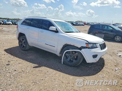 Czwarte zdjęcie samochodu z boku: 2015 JEEP GRAND CHEROKEE LAREDO VIN:1C4RJEAG6FC192576 - miniatura