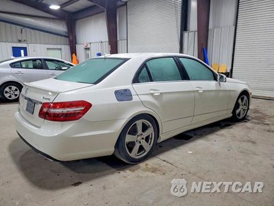 Trzecie zdjęcie samochodu z tyłu: 2010 MERCEDES-BENZ E 350 4MATIC VIN:WDDHF8HB2AA156757 - miniatura