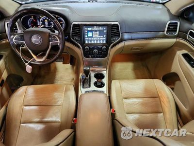 Zdjęcie 8 z 14 samochodu: 2017 JEEP GRAND CHEROKEE OVERLAND VIN:1C4RJFCG3HC730981 - miniatura