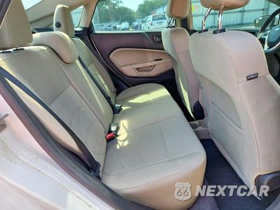 Zdjęcie 10 z 13 samochodu: 2019 FORD FIESTA SE VIN:3FADP4BJXKM101059 - miniatura