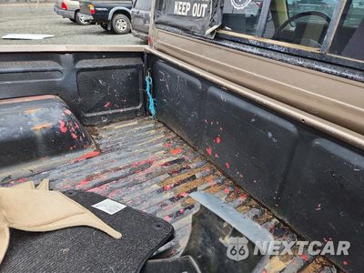 Zdjęcie 10 z 12 samochodu: 1986 TOYOTA PICKUP RN63 STD VIN:JT4RN63R1G0054651 - miniatura