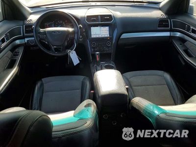 Zdjęcie 8 z 14 samochodu: 2017 FORD EXPLORER XLT VIN:1FM5K7D84HGB07446 - miniatura