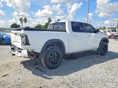 Trzecie zdjęcie samochodu z tyłu: 2022 RAM 1500 BIG HORN/LONE STAR VIN:1C6SRFFT8NN391354 - miniatura