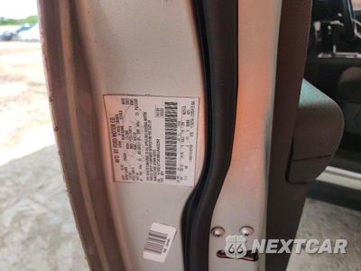 Zdjęcie 12 z 12 samochodu: 2010 FORD EXPLORER XLT VIN:1FMEU6DE7AUA37071 - miniatura
