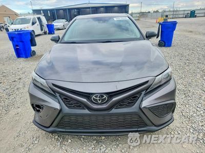 Piąte zdjęcie samochodu w środku: 2023 TOYOTA CAMRY SE VIN:4T1G11AK0PU801432 - miniatura