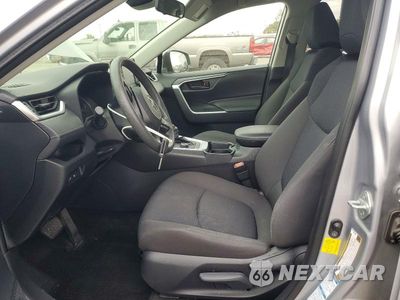 Zdjęcie 7 z 13 samochodu: 2019 TOYOTA RAV4 LE VIN:JTMMWRFV1KD003394 - miniatura