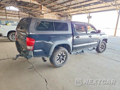 Trzecie zdjęcie samochodu z tyłu: 2017 TOYOTA TACOMA TRD OFF-ROAD VIN:3TMAZ5CN3HM050771 - miniatura
