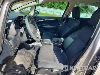 Zdjęcie 7 z 12 samochodu: 2019 HONDA FIT LX VIN:3HGGK5H45KM701230 - miniatura