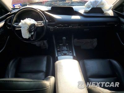 Zdjęcie 8 z 13 samochodu: 2023 MAZDA 3 PREMIUM PLUS VIN:JM1BPBNY7P1620895 - miniatura