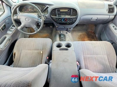 Zdjęcie 8 z 12 samochodu: 2002 TOYOTA TUNDRA SR5 VIN:5TBBN44192S312685 - miniatura