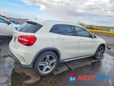 Trzecie zdjęcie samochodu z tyłu: 2015 MERCEDES-BENZ GLA 250 4MATIC VIN:WDCTG4GB9FJ058371 - miniatura
