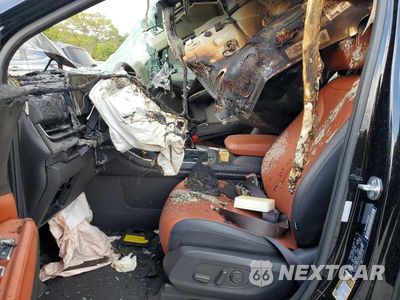 Zdjęcie 7 z 13 samochodu: 2025 KIA CARNIVAL EX VIN:KNDNC5K30S6496158 - miniatura