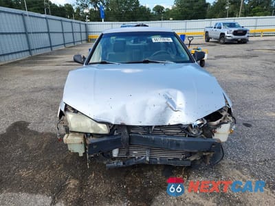 Piąte zdjęcie samochodu w środku: 2000 TOYOTA CAMRY CE VIN:4T1BG22K7YU618026 - miniatura
