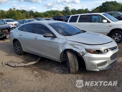 Czwarte zdjęcie samochodu z boku: 2018 CHEVROLET MALIBU LT VIN:1G1ZD5ST7JF267644 - miniatura