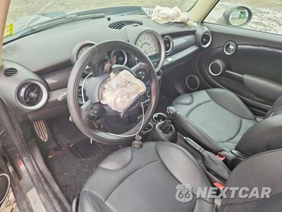 Zdjęcie 8 z 13 samochodu: 2013 MINI COOPER S VIN:WMWSV3C58DT392410 - miniatura
